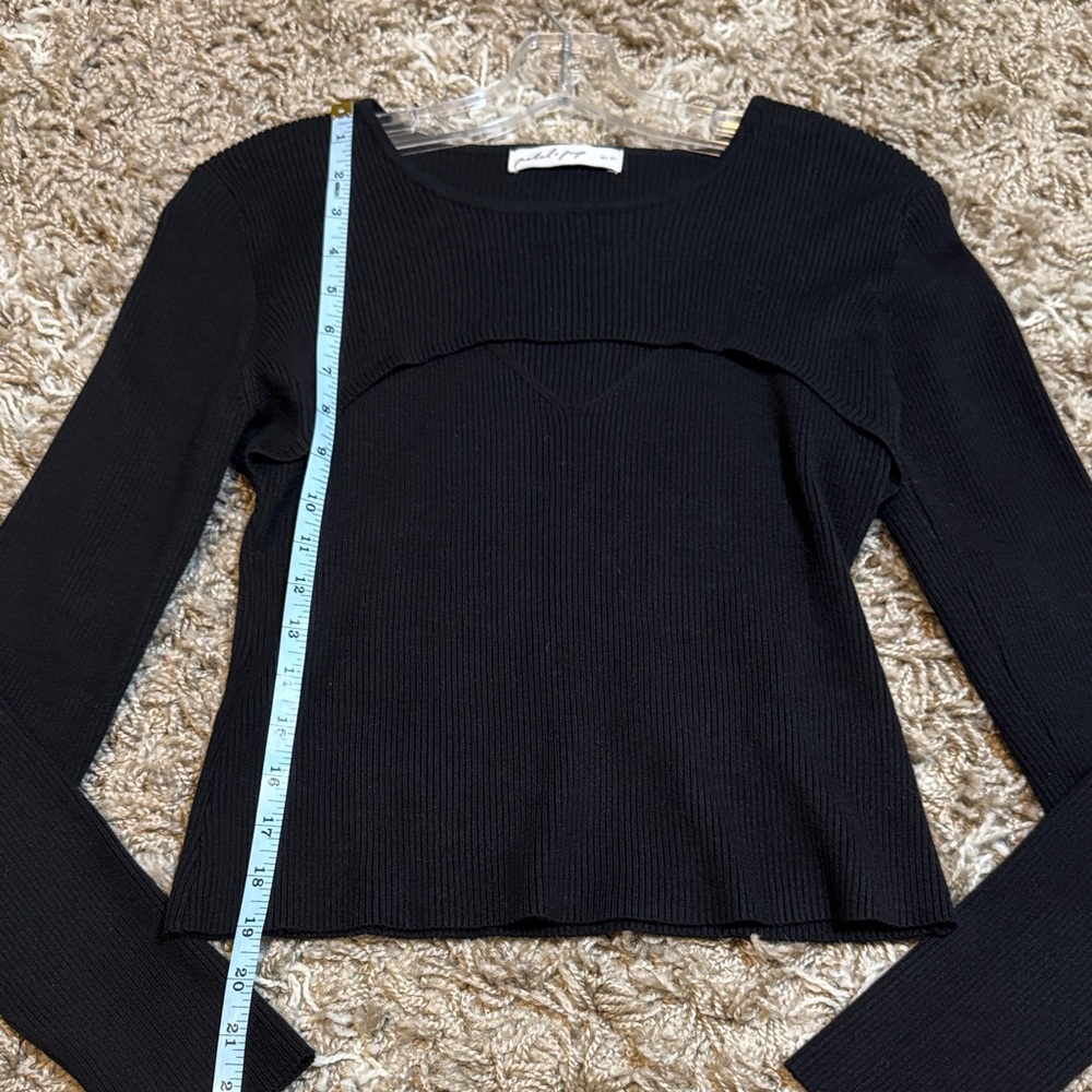 Petal & Pup Black Cutout Rib Knit Long Sleeve Top size Large - Picture 11 of 13